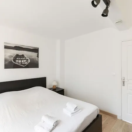 Cozy Holiday In En Bessin Huppain With Heating Facility * Port-en-Bessin-Huppain